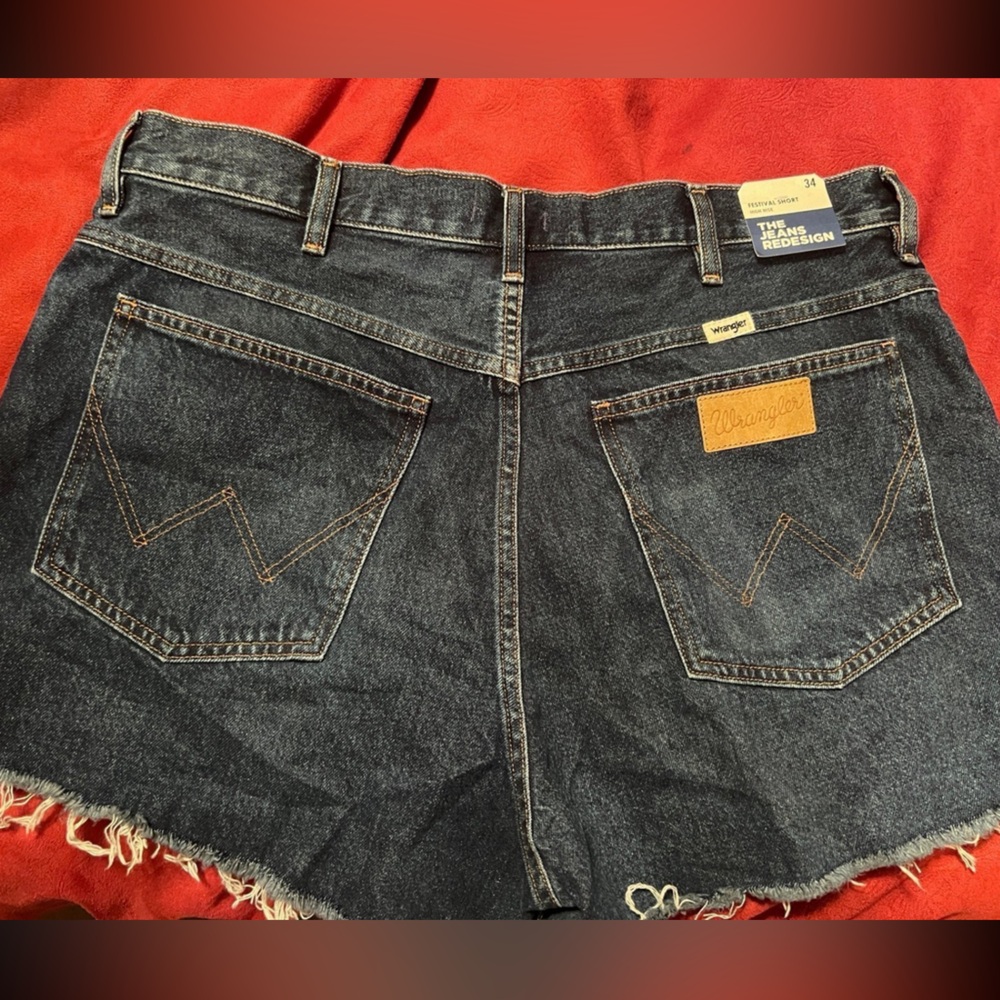 NWT Wrangler Festival Shorts SZ 34